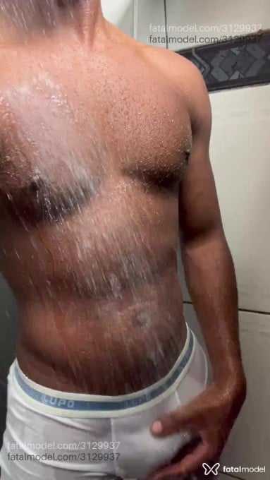 Acompanhante homem morena (o) de olhos castanhos em São Paulo - Lucas