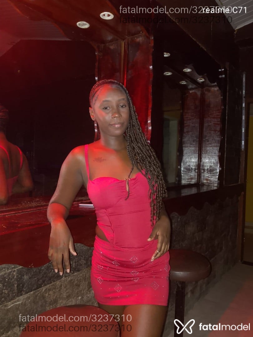 Acompanhante mulher com cabelo castanho de olhos pretos em Rio de Janeiro - Kauane