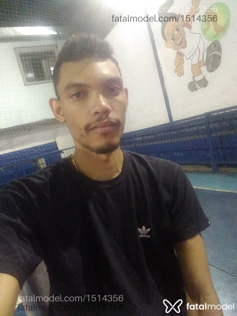 Acompanhante homem morena (o) de olhos castanhos em Barra Mansa - Raio Black