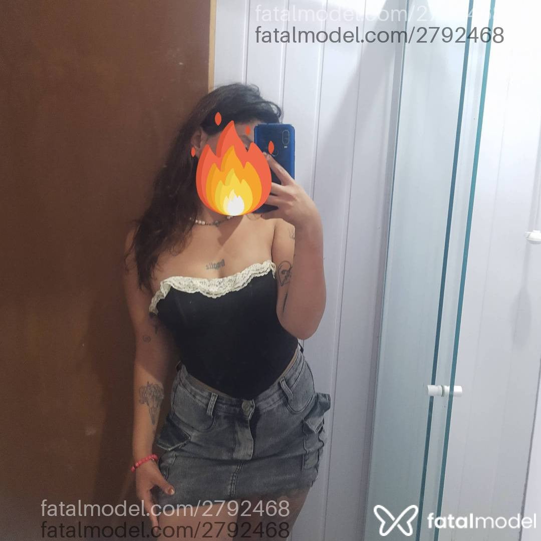 Acompanhante mulher morena (o) de olhos castanhos - Anne