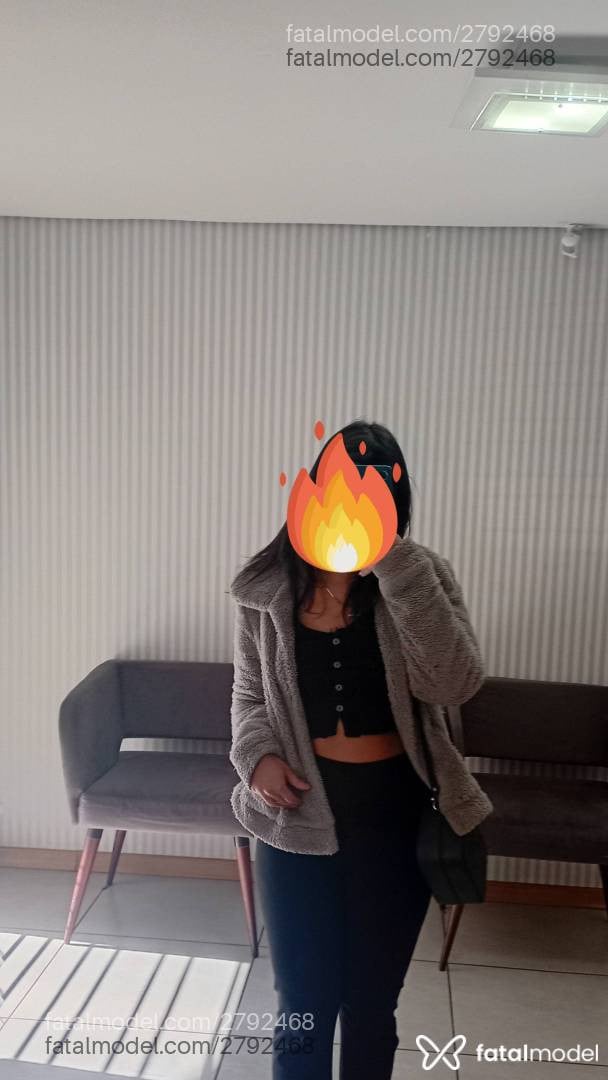 Acompanhante mulher morena (o) de olhos castanhos em Santa Maria - Anne