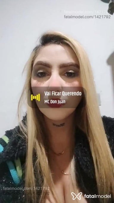 Acompanhante mulher loira (o) de olhos verdes em Belo Horizonte - Veenus
