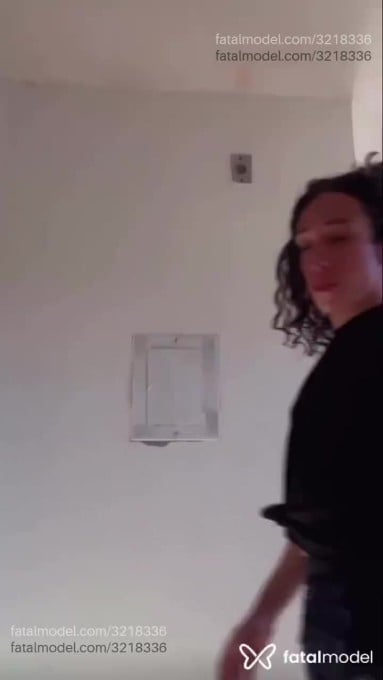Acompanhante mulher trans com cabelo castanho de olhos castanhos em Porto Alegre - Evelynn Freitas