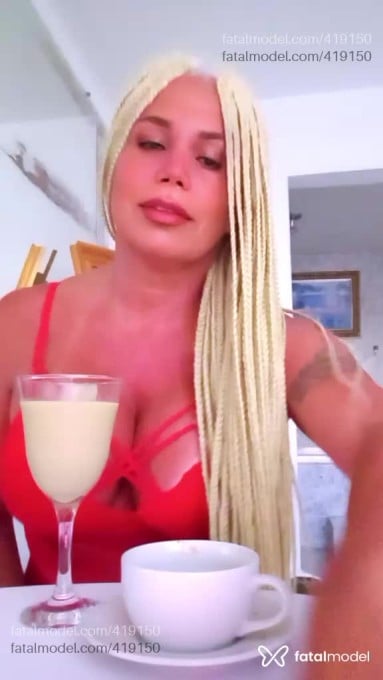 Acompanhante travesti loira (o) de olhos castanhos em Pelotas - Patricia