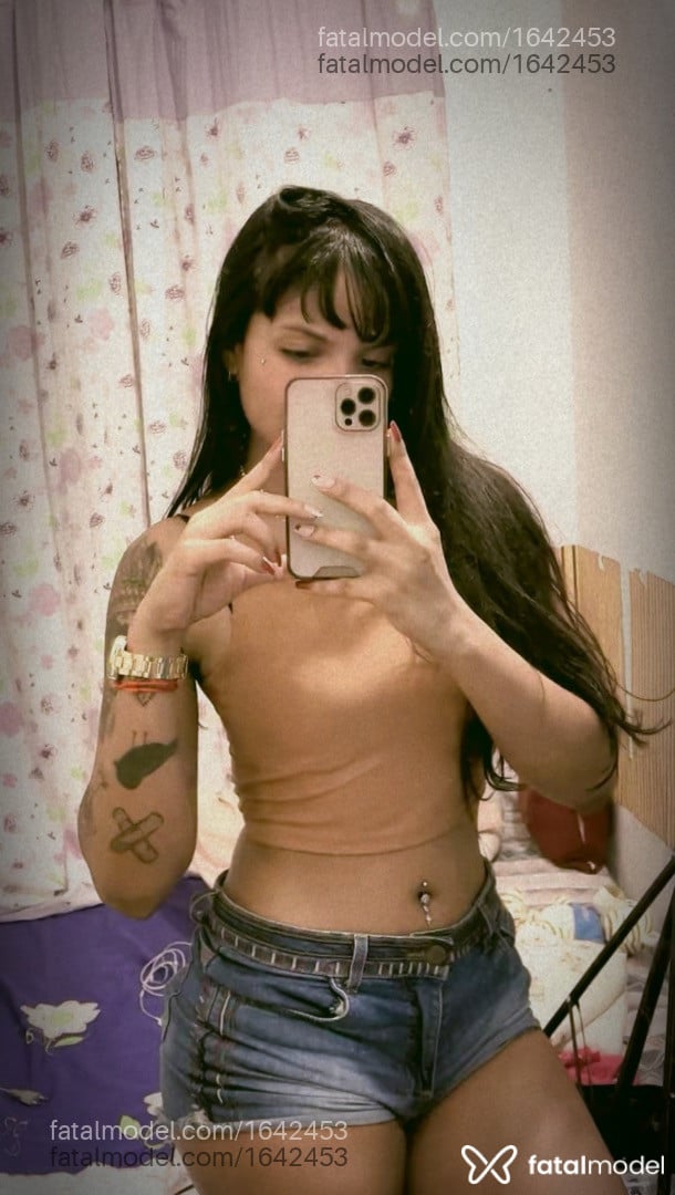 Acompanhante mulher morena (o) de olhos castanhos em Itajaí - Isabela Santinni