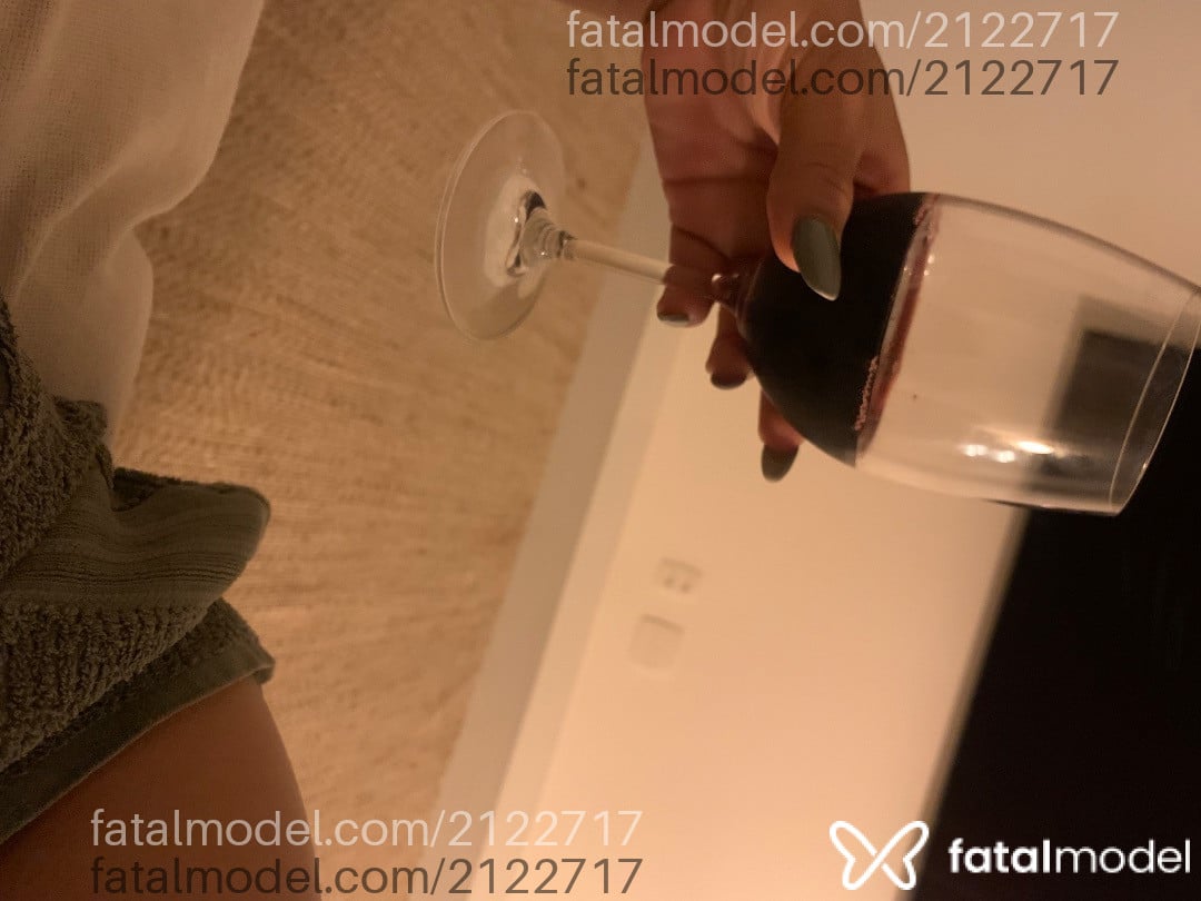 Acompanhante mulher com cabelo castanho de olhos castanhos em Rio de Janeiro - Júlia