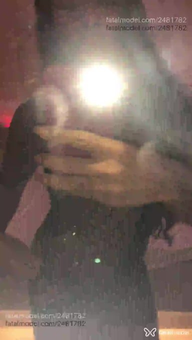 Acompanhante mulher trans com cabelo castanho de olhos mel em Leopoldina - Yanaxx