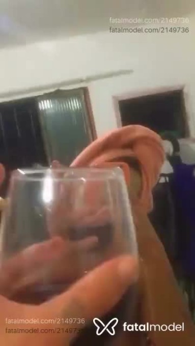Acompanhante homem morena (o) de olhos castanhos - Mathias
