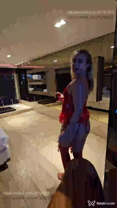 Acompanhante travesti loira (o) de olhos mel em Belo Horizonte - Succubus