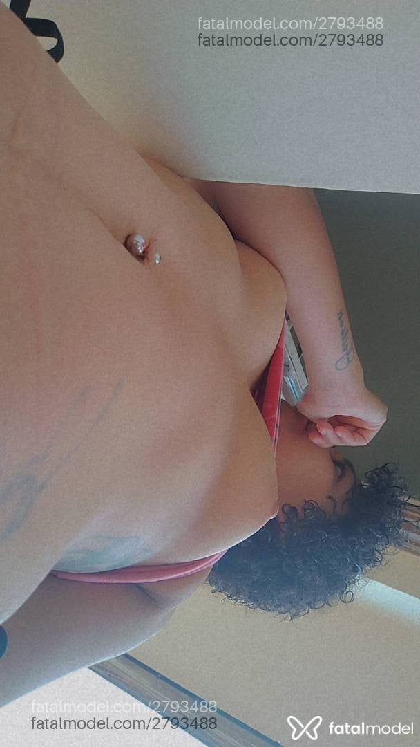 Acompanhante mulher morena (o) de olhos pretos em Vila Velha - Moranguinha