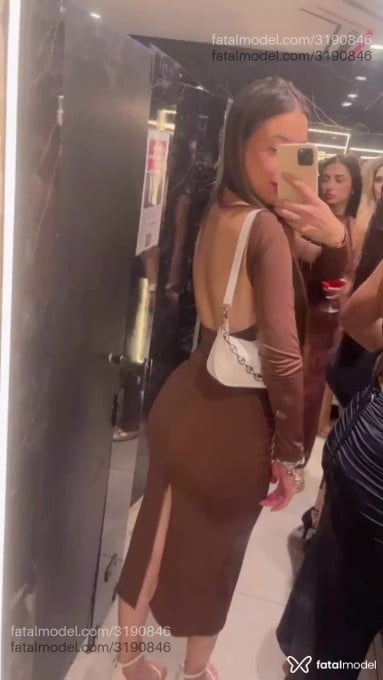 Acompanhante mulher com cabelo castanho de olhos castanhos em Lajeado - Beatriz