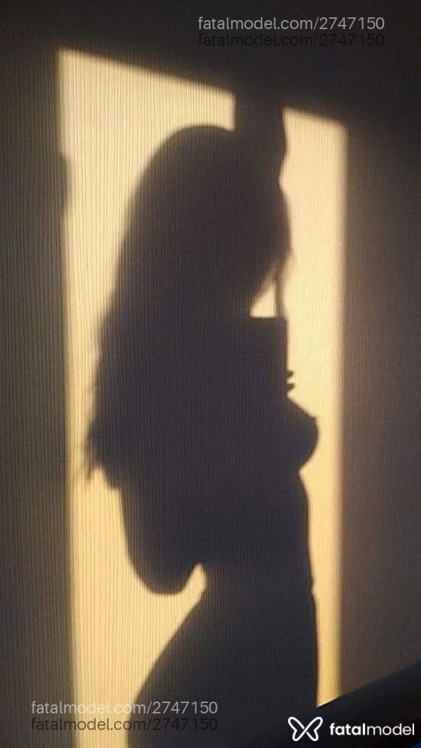 Acompanhante homem morena (o) de olhos castanhos - Bred Acompanhante homem morena (o) de olhos castanhos - Bred
