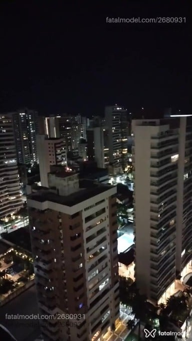 Acompanhante homem com cabelo castanho de olhos castanhos em Fortaleza - João Gabriel