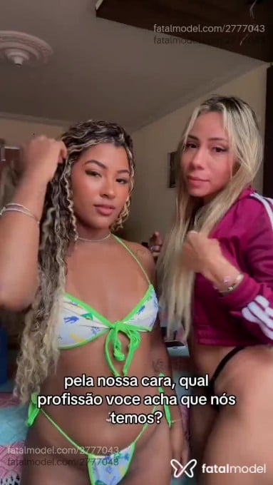 Acompanhante mulher com cabelo castanho de olhos cinza em Fortaleza - Moaninha