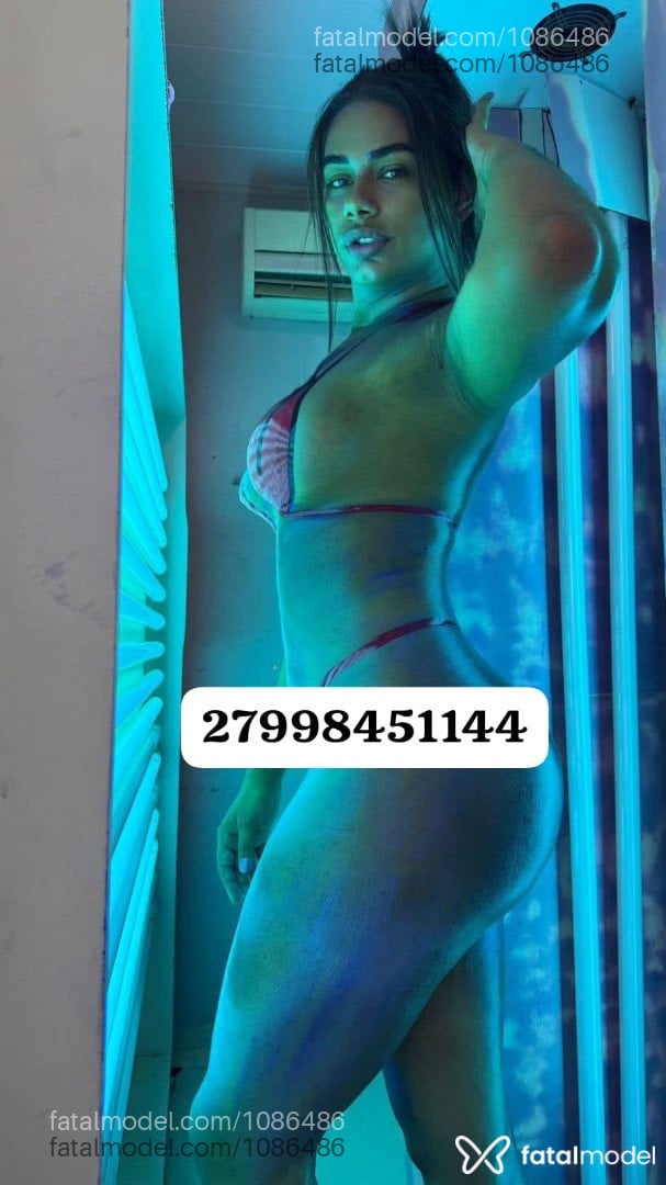 Acompanhante mulher trans com cabelo castanho de olhos castanhos em Cariacica Acompanhante mulher trans com cabelo castanho de olhos castanhos em Cariacica - Laryssa Cavalliey