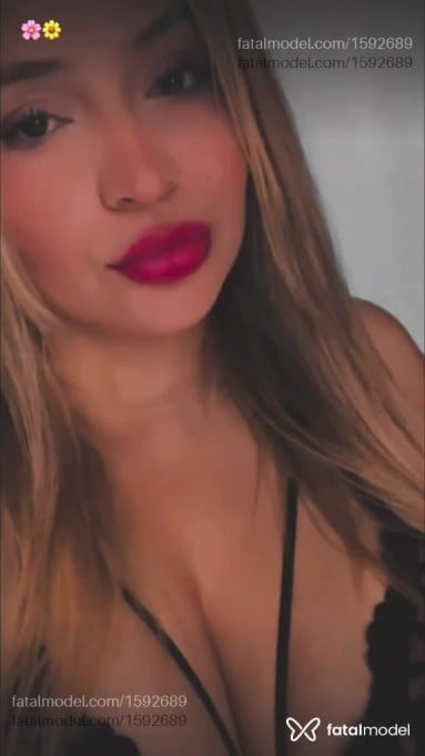 Acompanhante mulher com cabelo castanho de olhos castanhos em Goiânia - Patrícia Melo