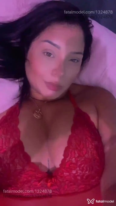 Acompanhante mulher com cabelo castanho de olhos mel em Foz do Iguaçu Acompanhante mulher com cabelo castanho de olhos mel em Foz do Iguaçu - Amanda