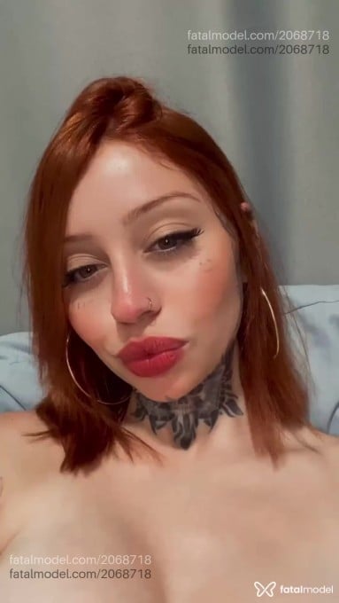 Acompanhante mulher ruiva (o) de olhos verdes em Balneário Camboriú - Babyliss