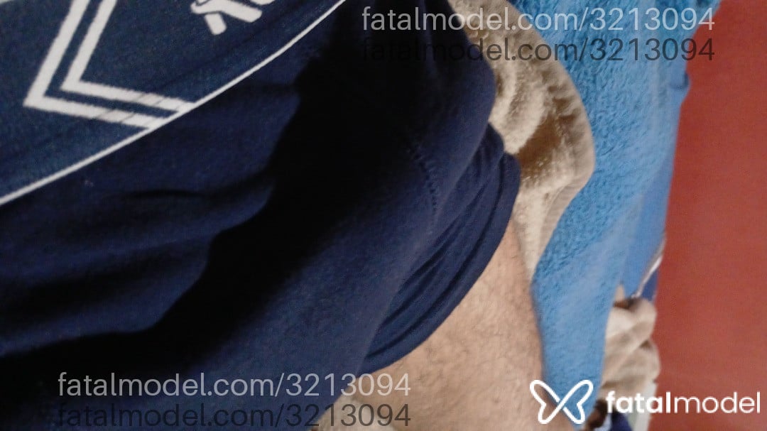 Acompanhante homem com cabelo grisalho de olhos pretos em Garibaldi - Endrik