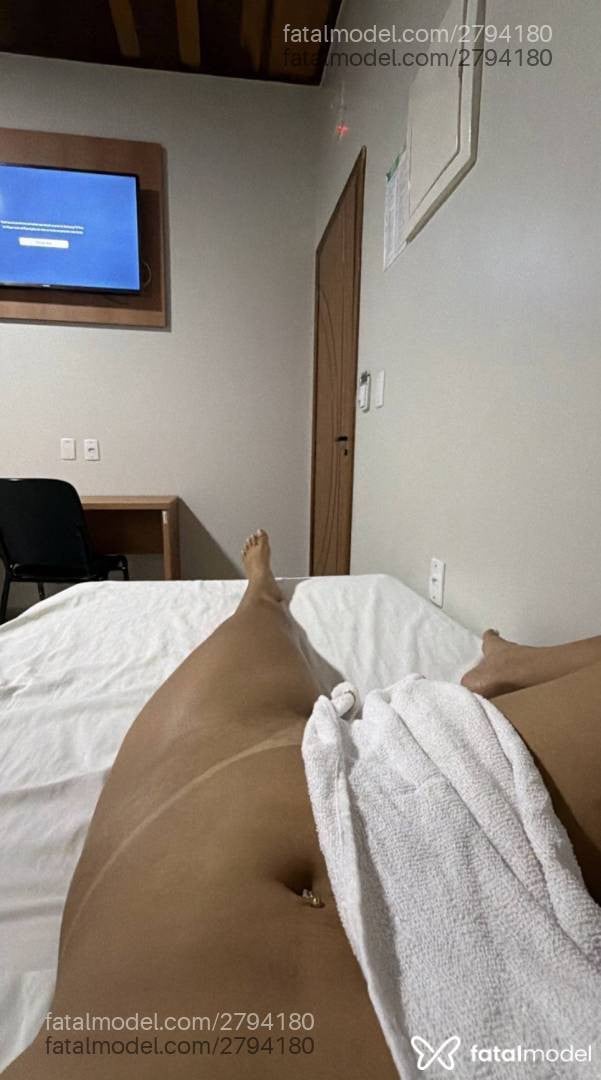 Acompanhante mulher morena (o) de olhos castanhos em Santarém - Isabelly Santos
