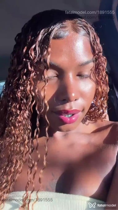 Acompanhante mulher trans ruiva (o) de olhos castanhos em São Gonçalo - Mayane Fernandes