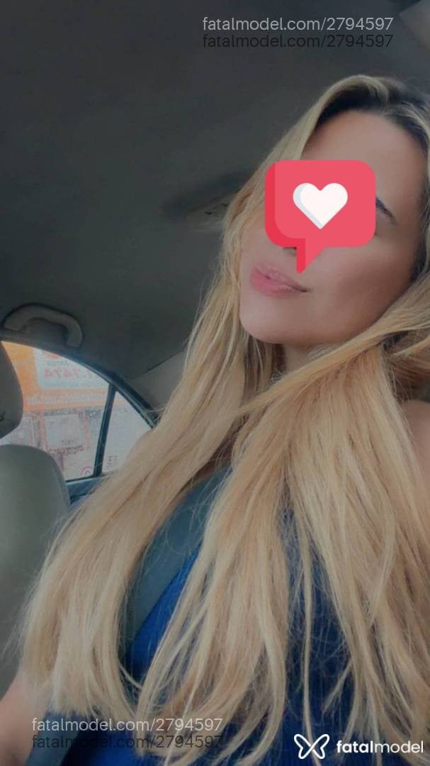 Acompanhante mulher loira (o) de olhos castanhos - Vanessa