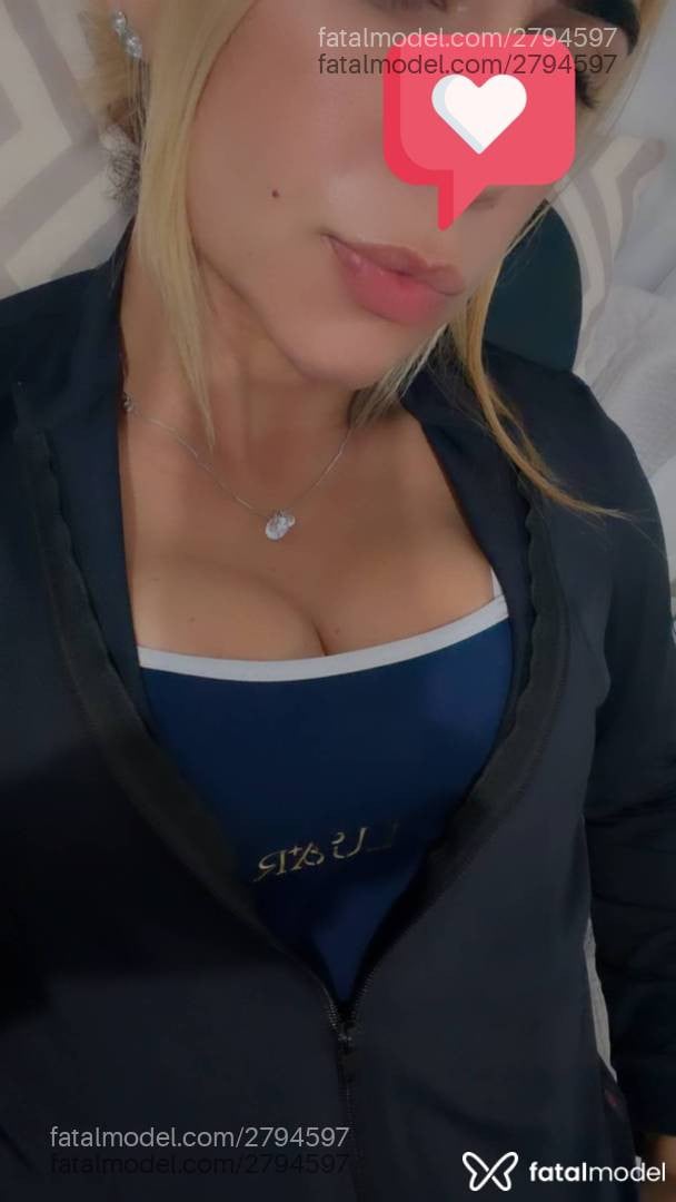 Acompanhante mulher loira (o) de olhos castanhos - Vanessa