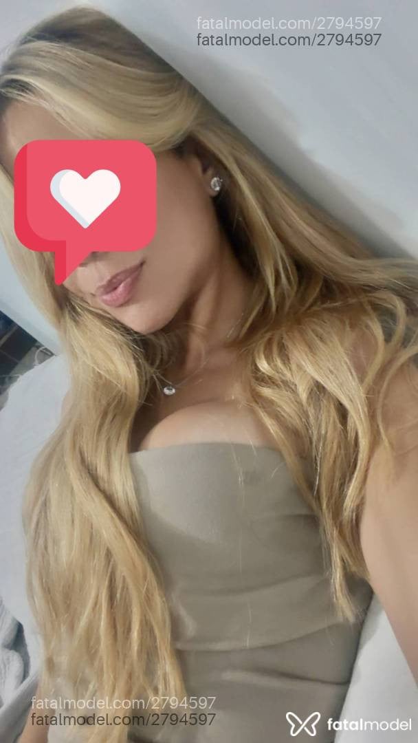 Acompanhante mulher loira (o) de olhos castanhos - Vanessa