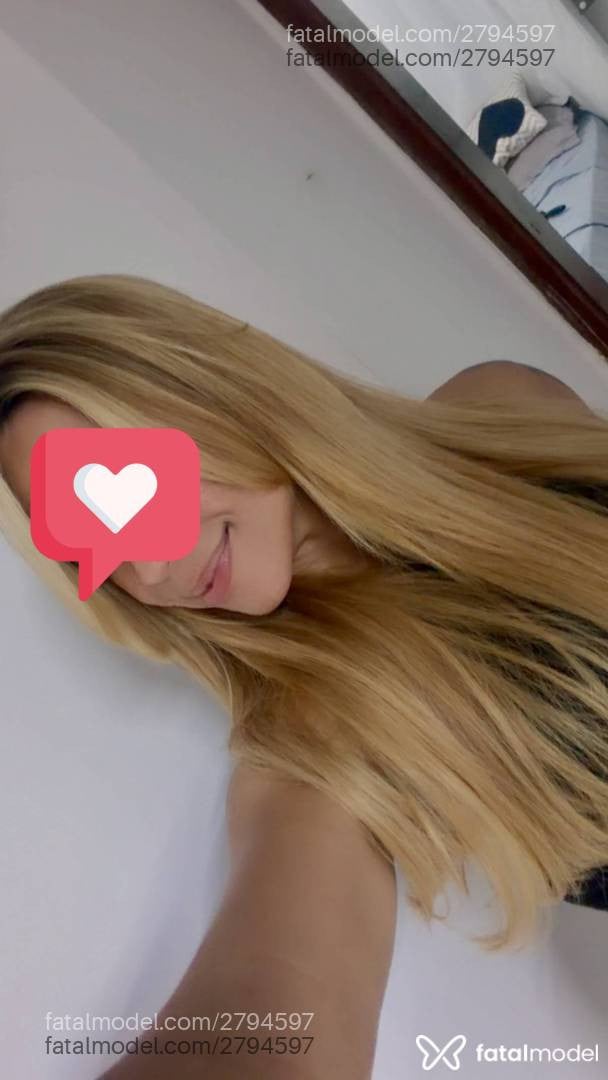 Acompanhante mulher loira (o) de olhos castanhos - Vanessa