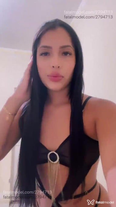 Acompanhante mulher morena (o) de olhos castanhos - Aline Ribeiro