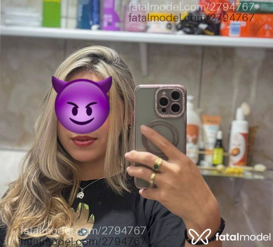 Acompanhante mulher loira (o) de olhos castanhos - Vanessa Magalhaes