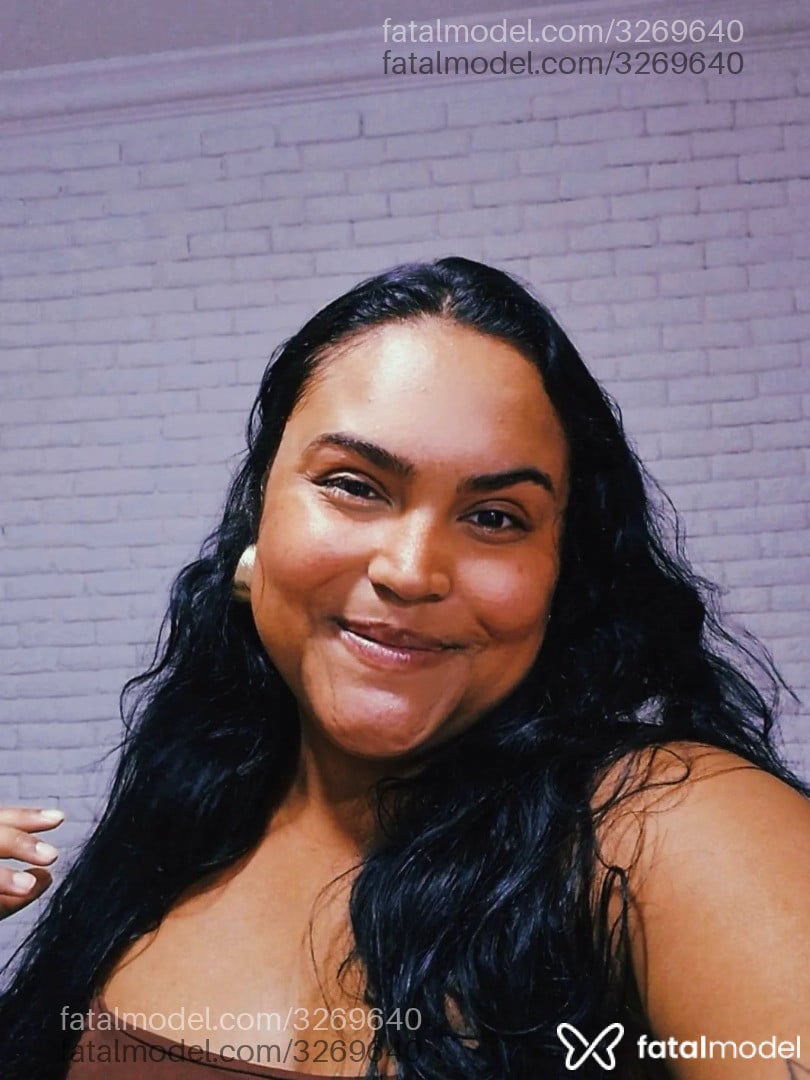 Acompanhante mulher morena (o) de olhos castanhos - Marcela Acompanhante mulher morena (o) de olhos castanhos - Marcela