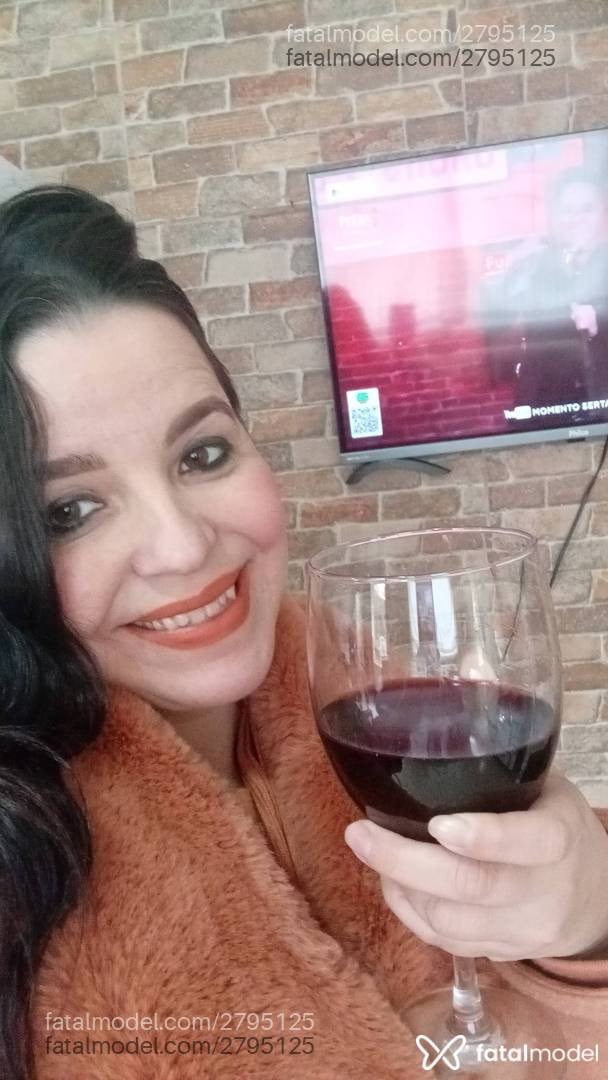 Acompanhante mulher morena (o) de olhos mel em Cachoeira do Sul - Shelzinha