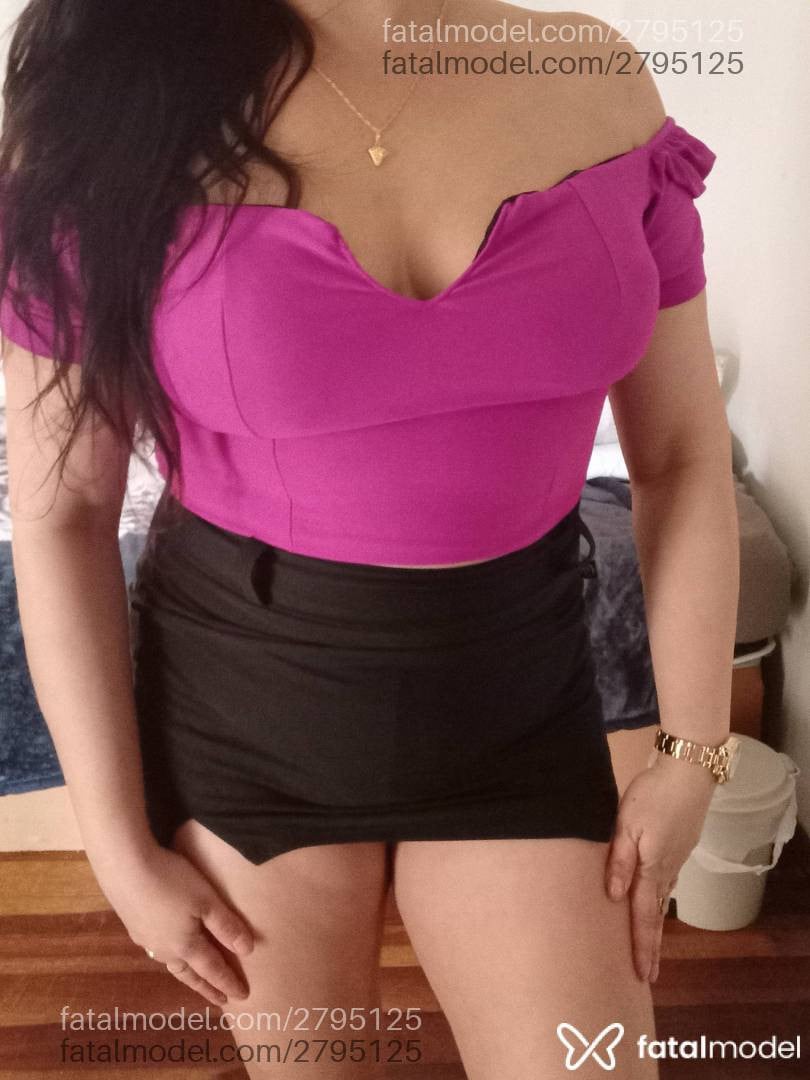 Acompanhante mulher morena (o) de olhos mel - Shelzinha