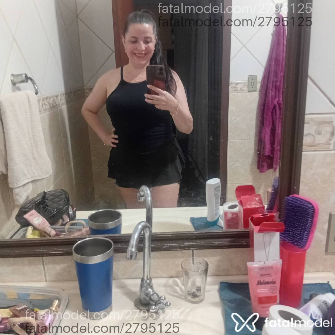 Acompanhante mulher morena (o) de olhos mel - Shelzinha