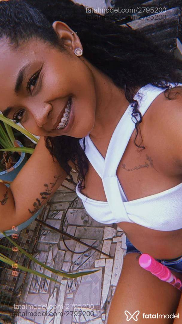 Acompanhante mulher morena (o) de olhos pretos em Virtual - Suzyy