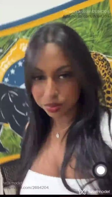 Acompanhante mulher morena (o) de olhos pretos em Varginha - Layla