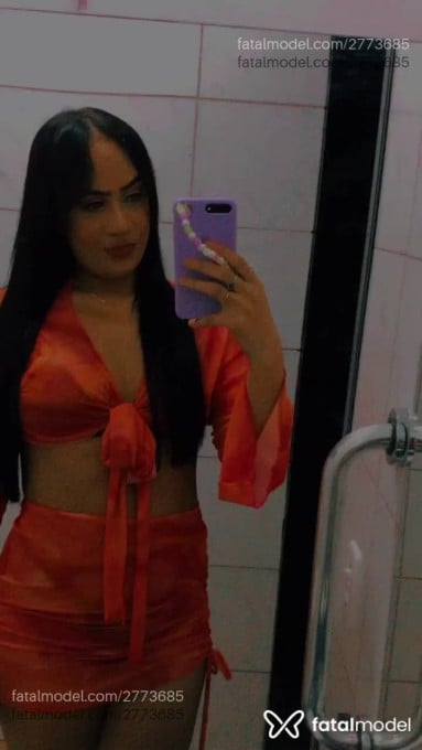 Acompanhante mulher morena (o) de olhos castanhos em Água Boa Acompanhante mulher morena (o) de olhos castanhos em Água Boa - Annna