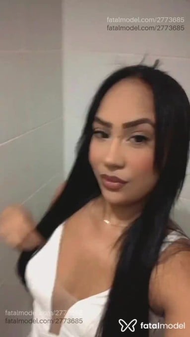 Acompanhante mulher morena (o) de olhos castanhos em Água Boa Acompanhante mulher morena (o) de olhos castanhos em Água Boa - Annna