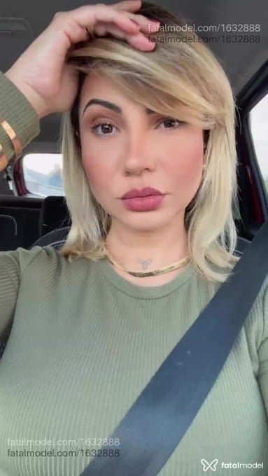 Acompanhante mulher loira (o) de olhos castanhos em Goiânia - Rafaela