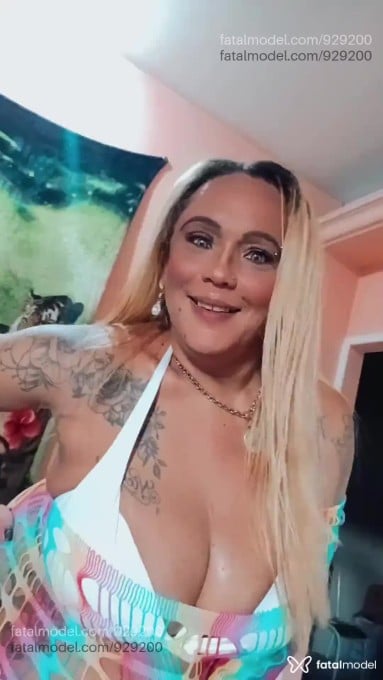 Acompanhante mulher trans loira (o) de olhos mel em Coronel Fabriciano Acompanhante mulher trans loira (o) de olhos mel em Coronel Fabriciano - Lary Martins
