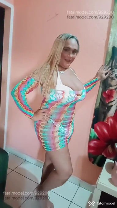 Acompanhante mulher trans loira (o) de olhos mel em Coronel Fabriciano Acompanhante mulher trans loira (o) de olhos mel em Coronel Fabriciano - Lary Martins