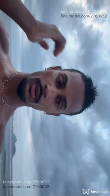 Acompanhante homem loira (o) de olhos pretos em São Paulo Acompanhante homem loira (o) de olhos pretos em São Paulo - Flavio Ferreira