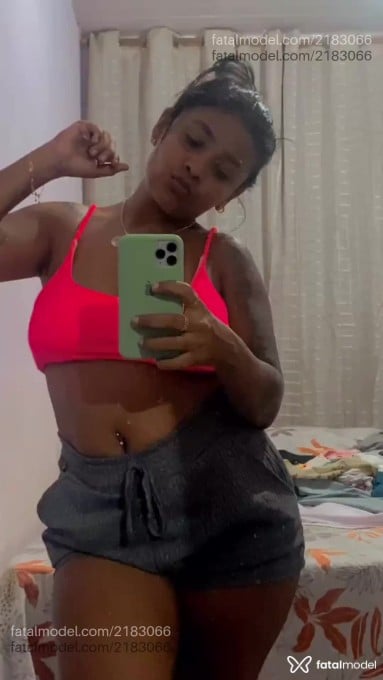 Acompanhante mulher morena (o) de olhos castanhos em São Luís - Annee