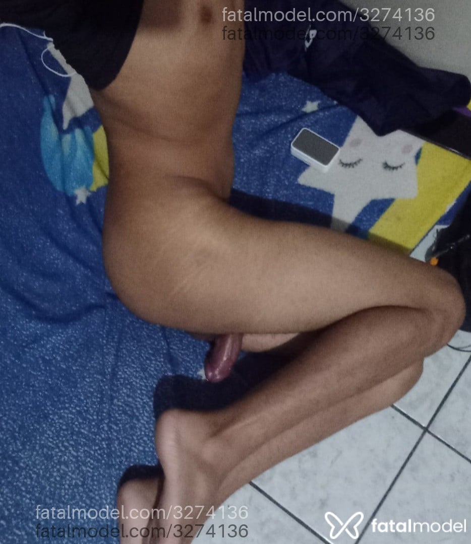 Acompanhante homem morena (o) de olhos pretos - Jhony Acompanhante homem morena (o) de olhos pretos - Jhony