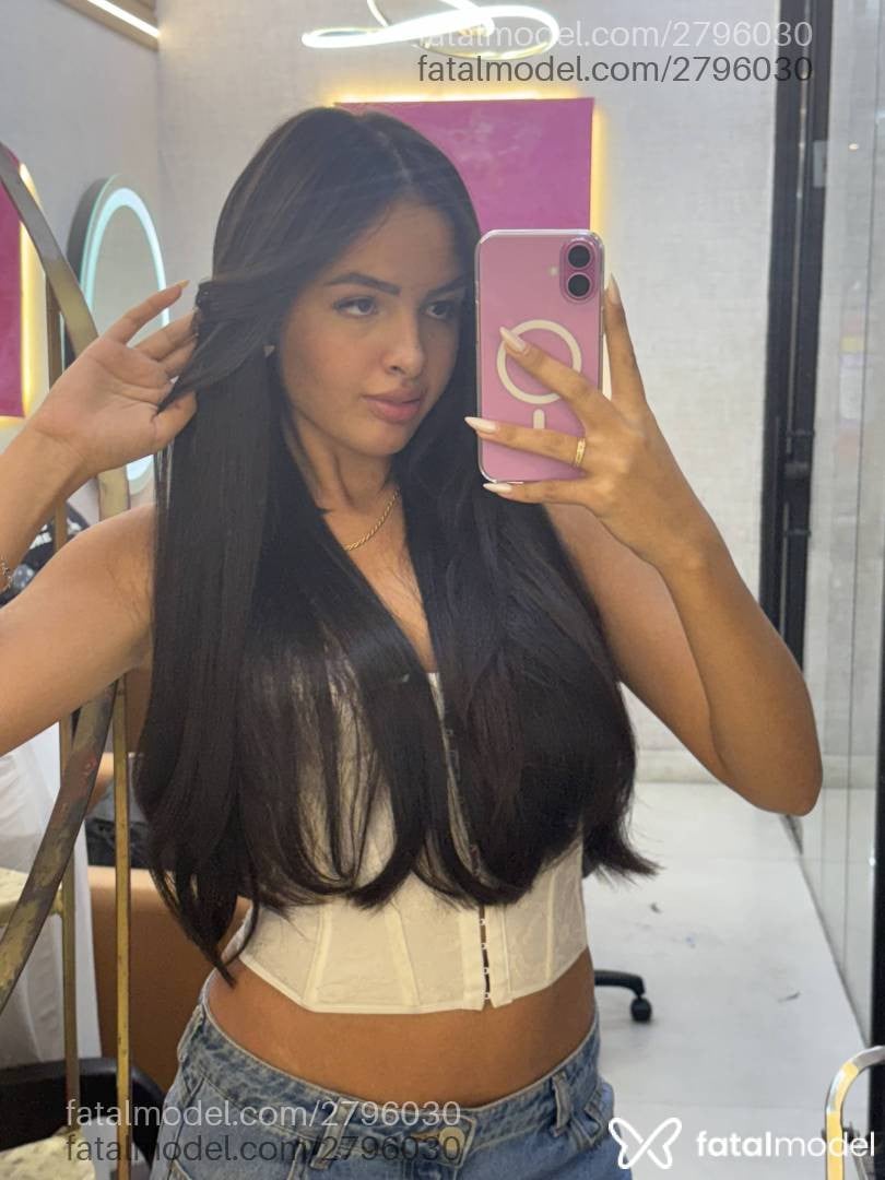 Acompanhante mulher morena (o) de olhos verdes - Luiza Coelho