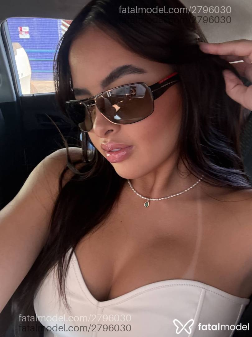 Acompanhante mulher morena (o) de olhos verdes em Uberlândia - Luiza Coelho