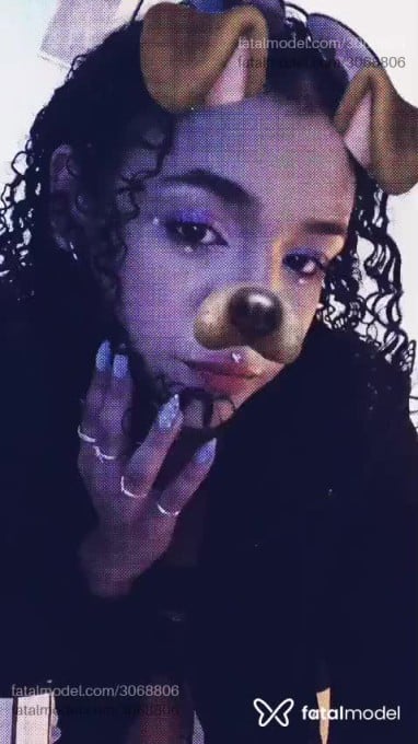 Acompanhante mulher morena (o) de olhos pretos em Santos - Lia