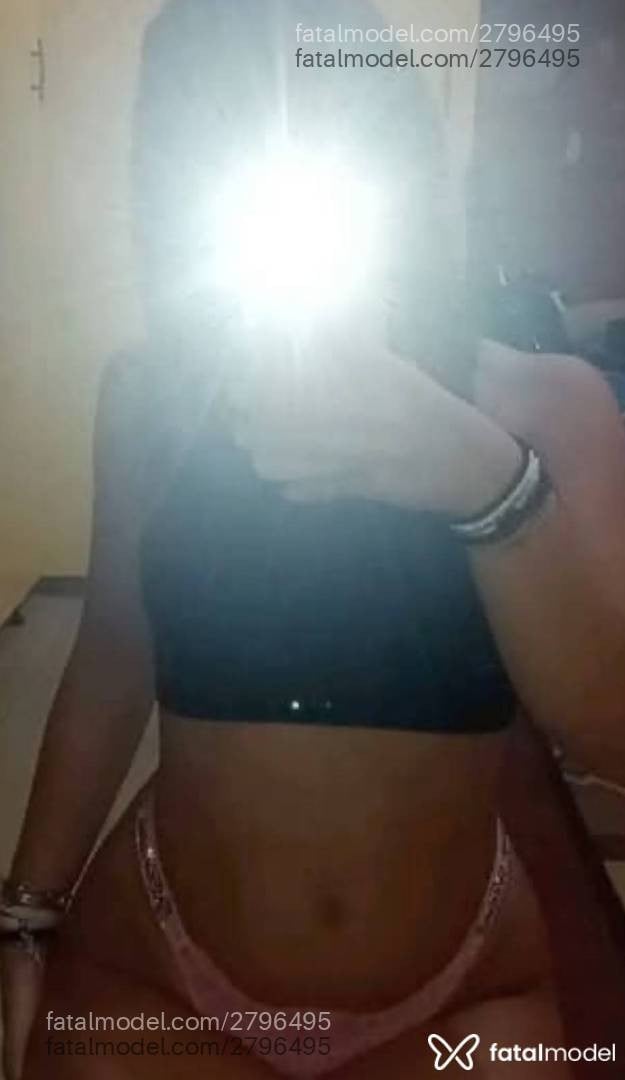 Acompanhante mulher morena (o) de olhos castanhos em Guarapari - Lorena