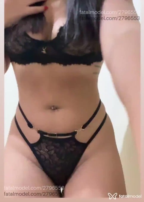 Acompanhante mulher morena (o) de olhos castanhos em Manhuaçu - Alice Melo